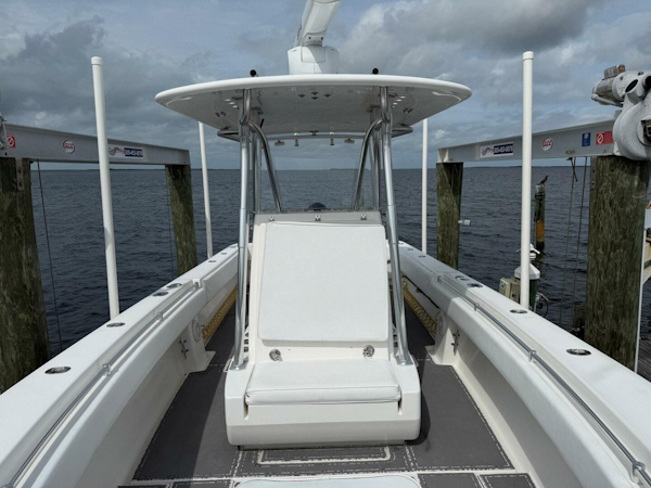 Contender-32 ST 2011 -Key Largo-Florida-United States-5791664