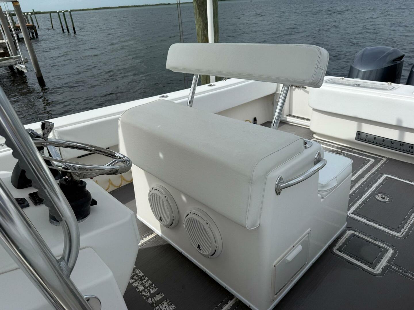 Contender-32 ST 2011 -Key Largo-Florida-United States-5791671 | Thumbnail