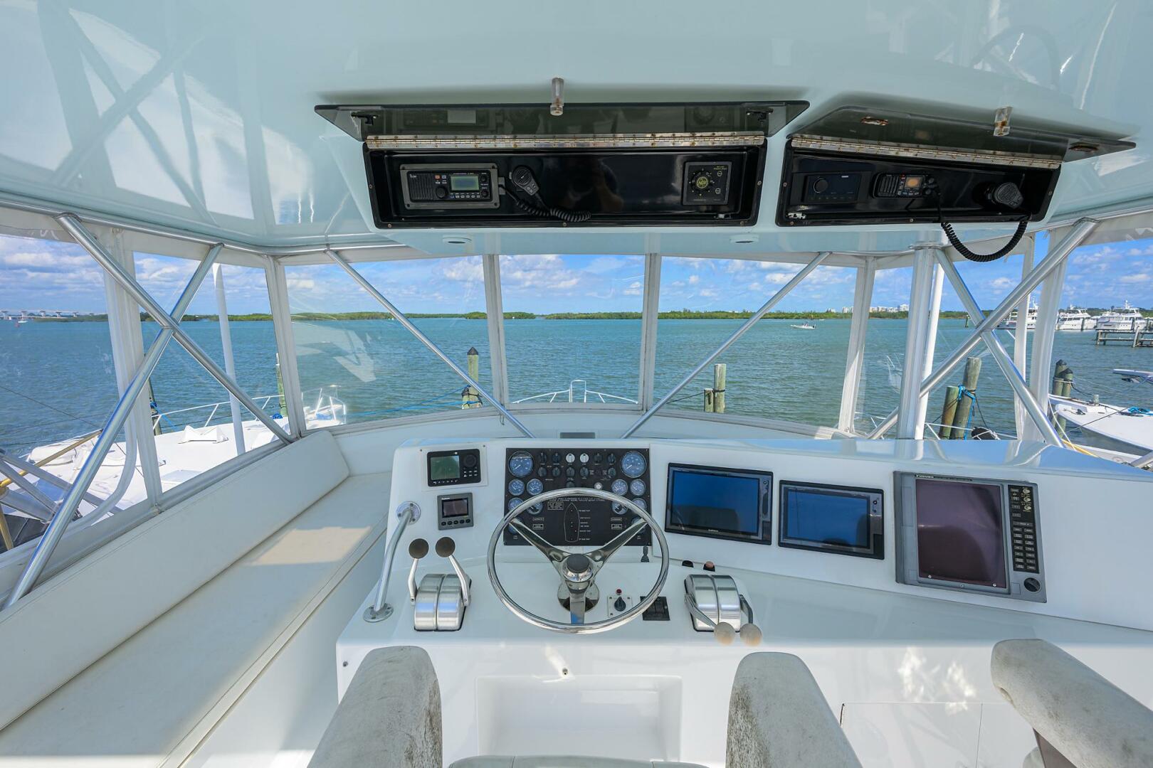 Post-50 Convertible 1998-SEANYLE Ft Pierce-Florida-United States-Post 50 SEANYLE  Flybridge Helm-5792281 | Thumbnail