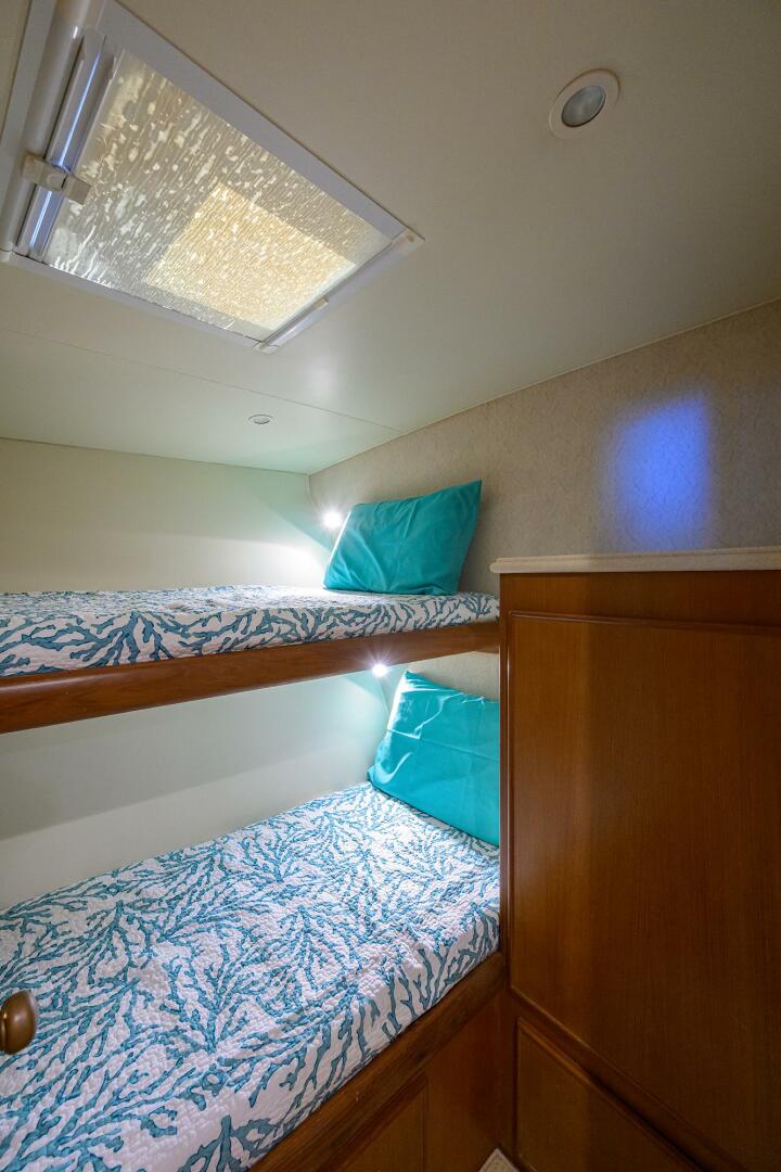 Post-50 Convertible 1998-SEANYLE Ft Pierce-Florida-United States-Post 50 SEANYLE  Guest Cabin Port -5792329 | Thumbnail