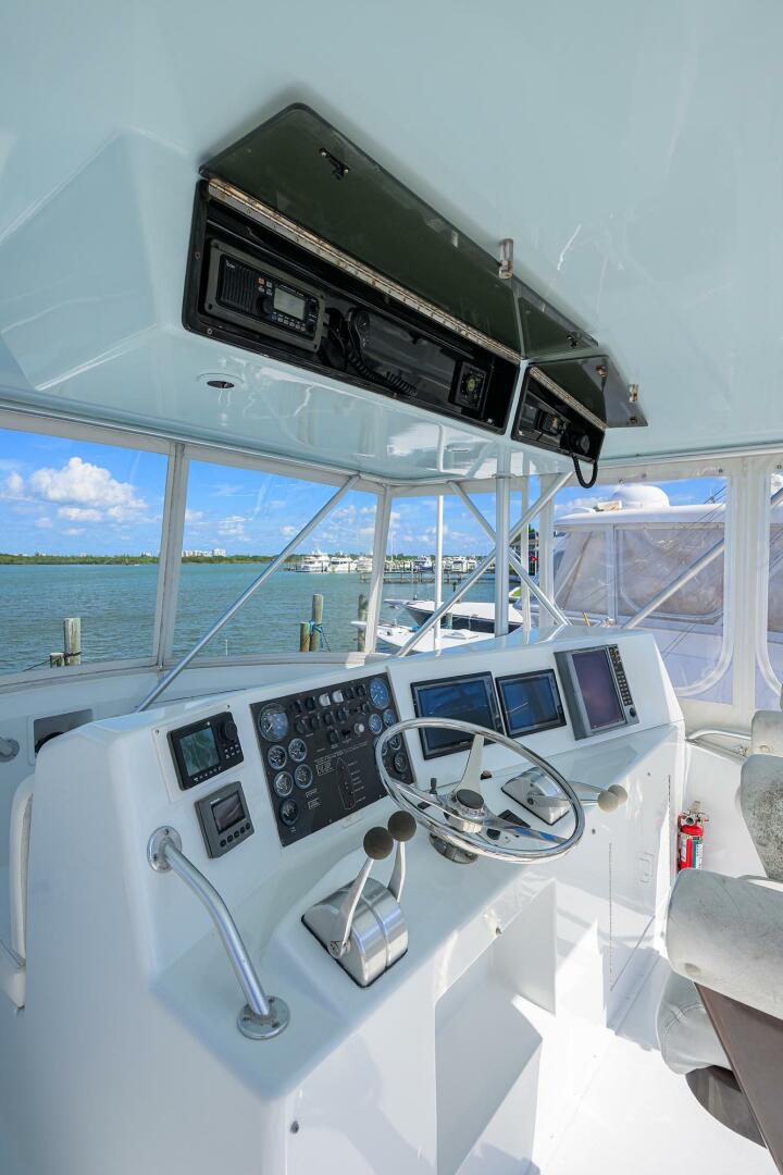 Post-50 Convertible 1998-SEANYLE Ft Pierce-Florida-United States-Post 50 SEANYLE  Flybridge Helm-5792282 | Thumbnail