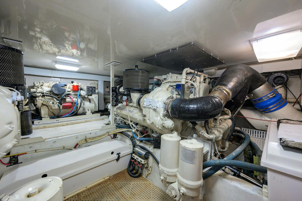 Post-50 Convertible 1998-SEANYLE Ft Pierce-Florida-United States-Post 50 SEANYLE  Engine Room-5792332