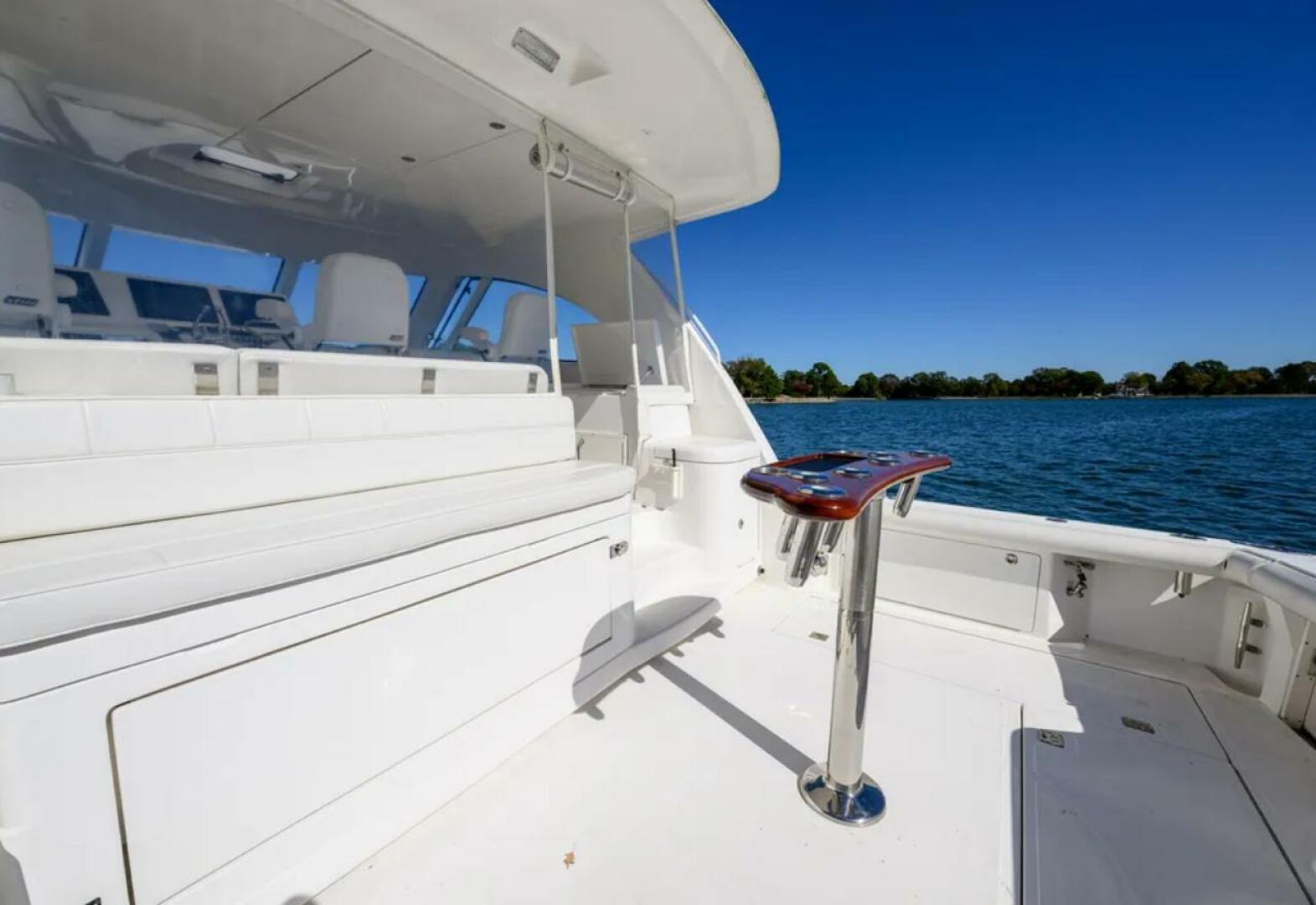 Cabo-40 Hardtop Express 2013-Ghost White Stone-Virginia-United States-5797323 | Thumbnail