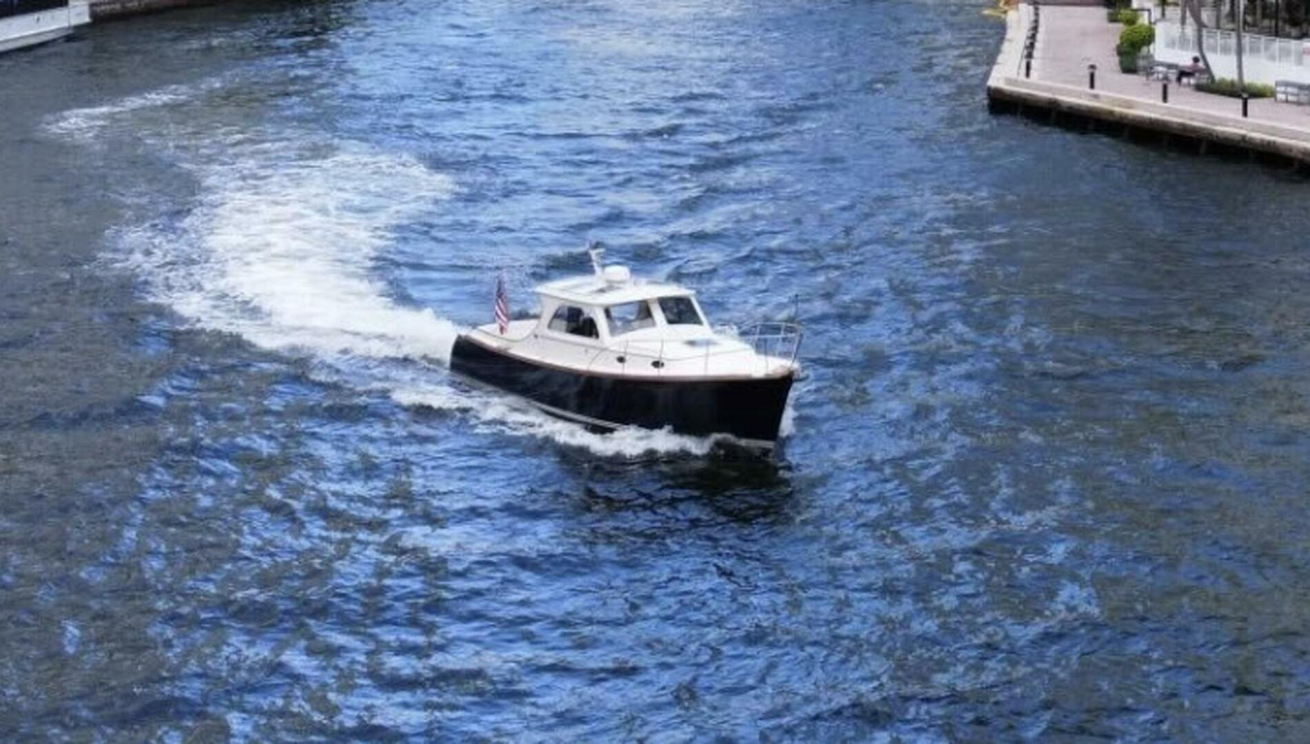 Hinckley-36 Picnic Boat EP 2003-PIROUETTE North Stonington-Rhode Island-United States-5794609 | Thumbnail