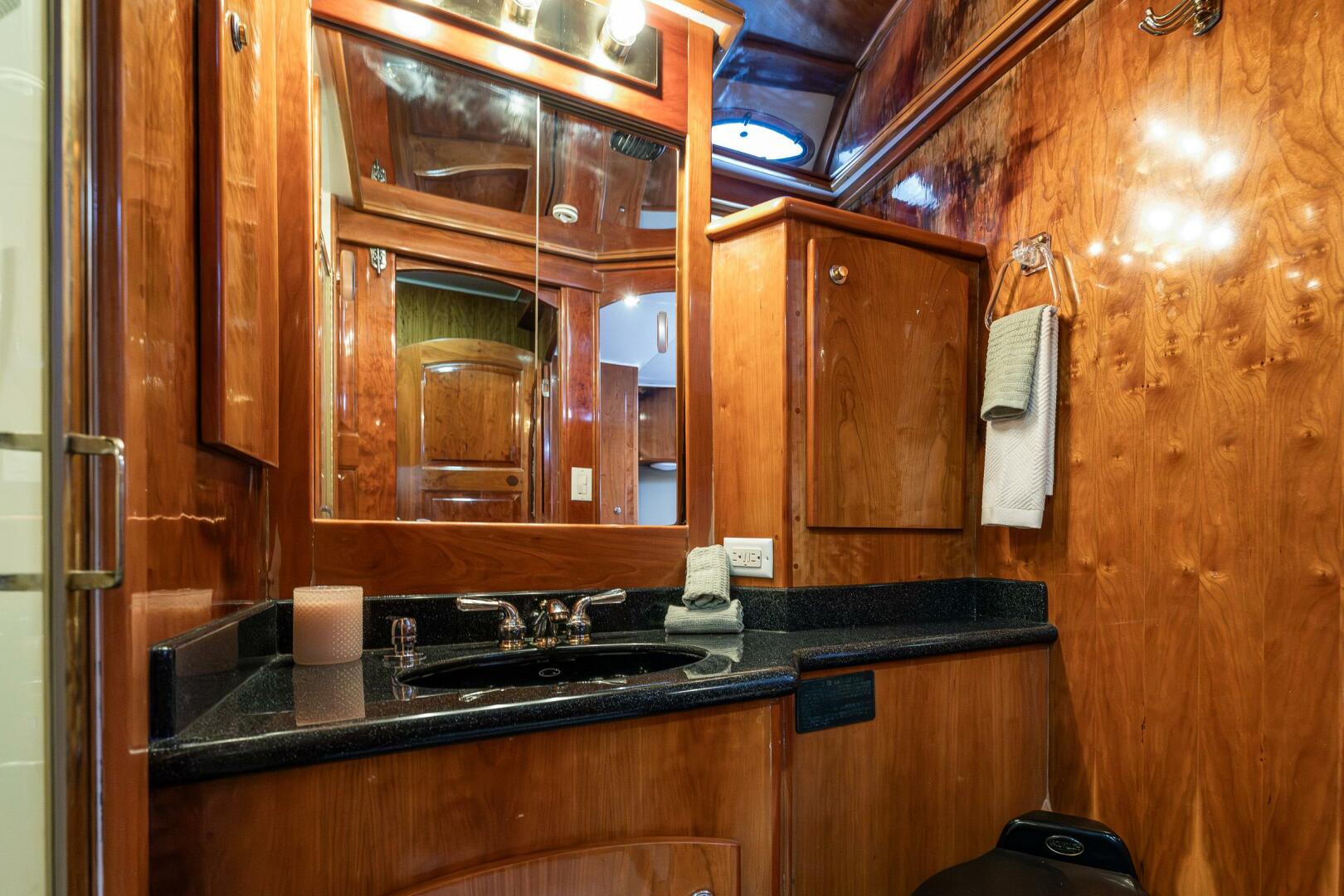 Navigator-61 Pilothouse 2001-Kell Bell Anacortes-Washington-United States-5795599 | Thumbnail