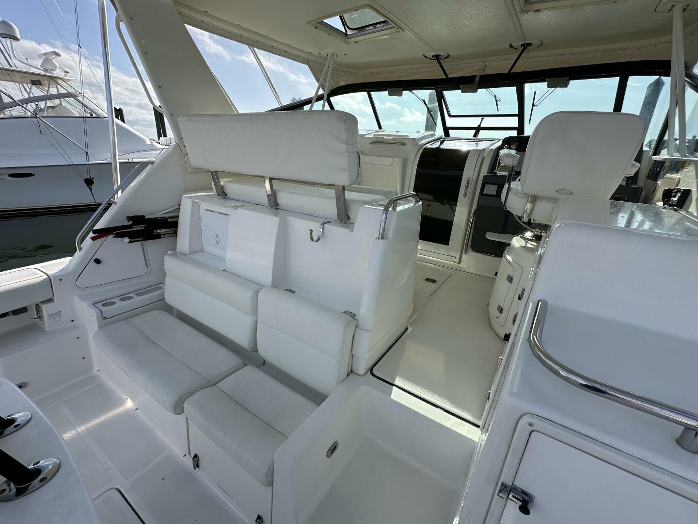 Tiara Yachts-4300 Open 2001 -Branford-Connecticut-United States-5796176 | Thumbnail
