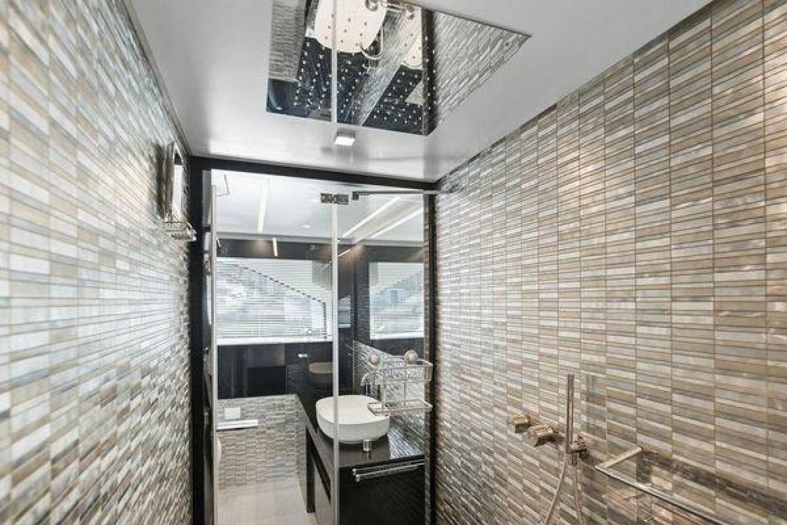 Pershing 2019 -Fort Lauderdale-Florida-United States-5796397 | Thumbnail