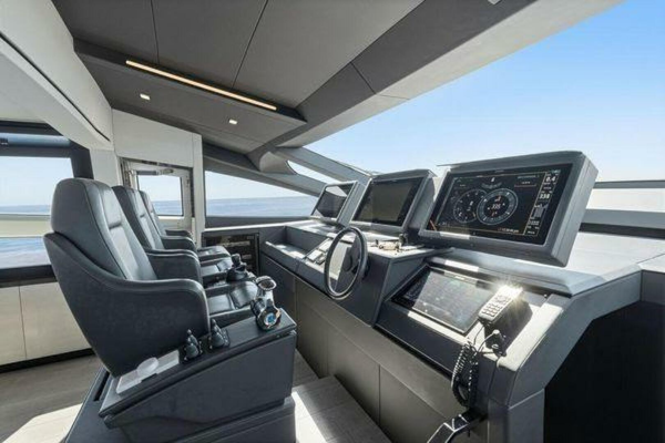 Pershing 2019 -Fort Lauderdale-Florida-United States-5796379