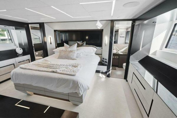 Pershing 2019 -Fort Lauderdale-Florida-United States-5796398