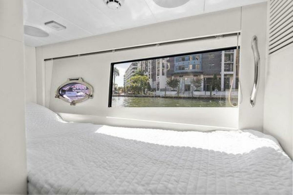 Pershing 2019 -Fort Lauderdale-Florida-United States-5796408