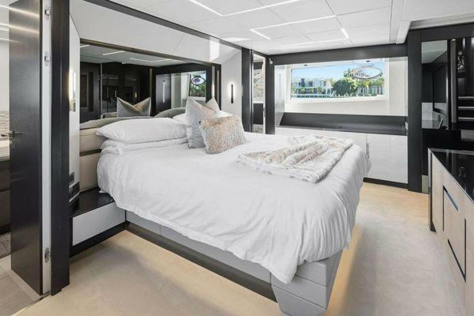 Pershing 2019 -Fort Lauderdale-Florida-United States-5796399 | Thumbnail