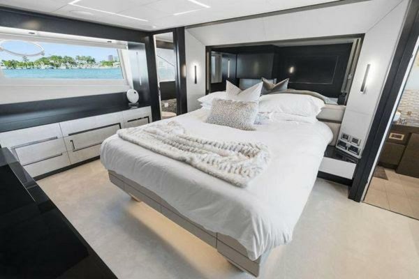 Pershing 2019 -Fort Lauderdale-Florida-United States-5796401