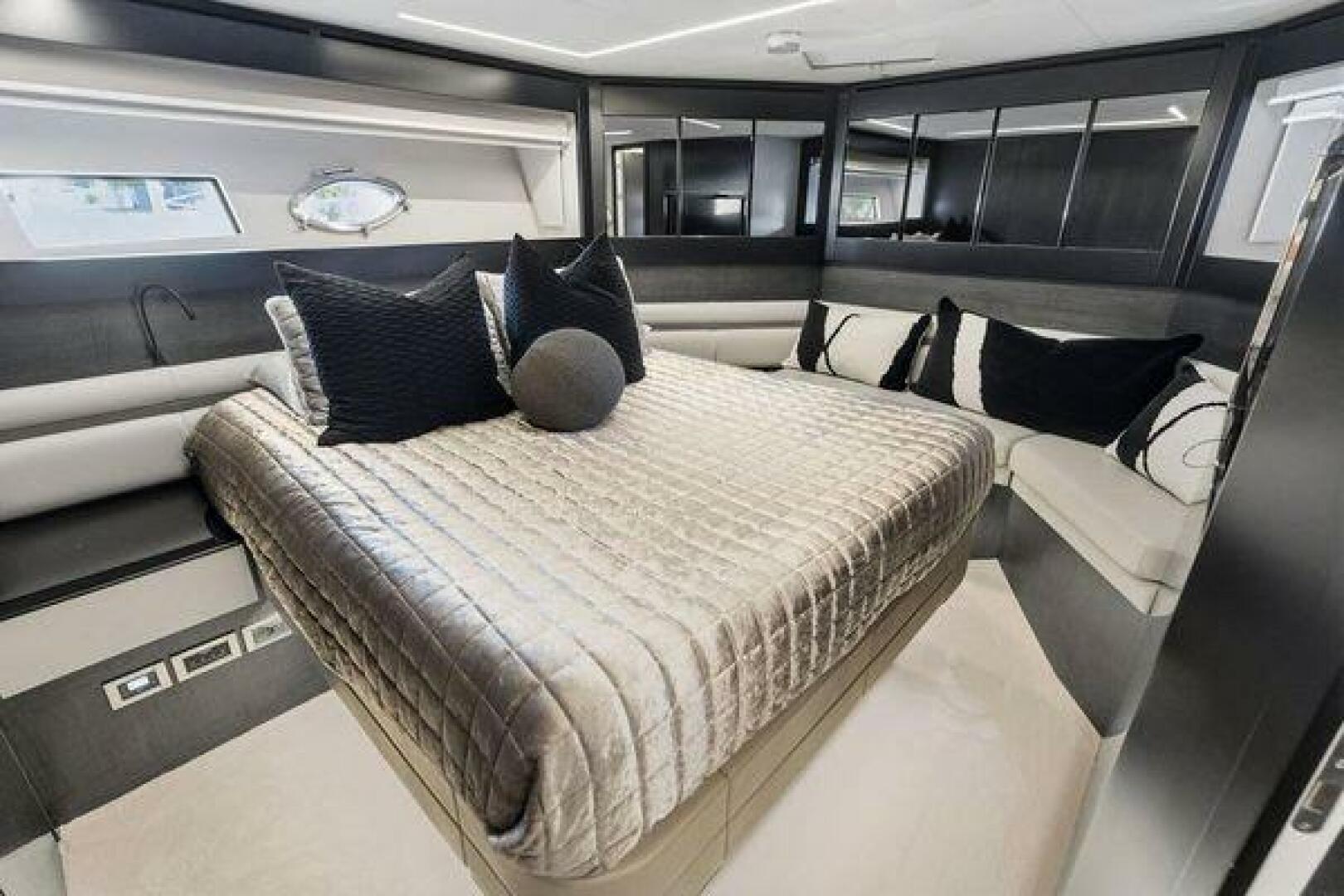 Pershing 2019 -Fort Lauderdale-Florida-United States-5796386 | Thumbnail
