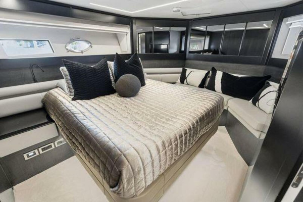 Pershing 2019 -Fort Lauderdale-Florida-United States-5796386