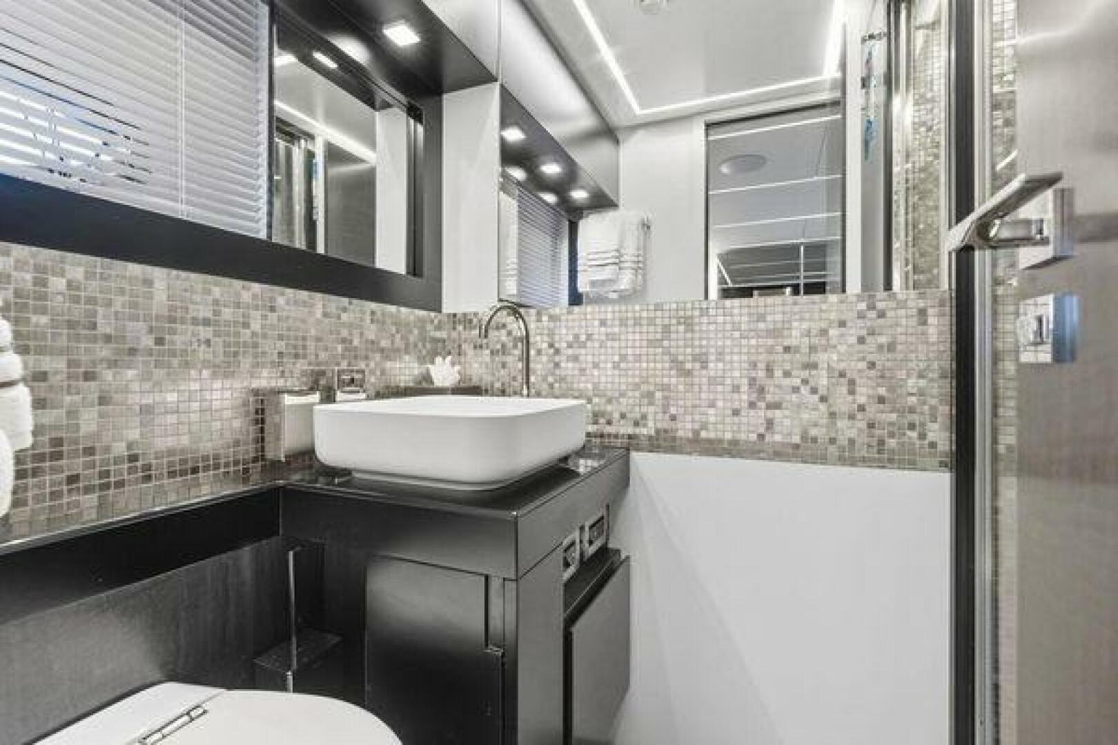 Pershing 2019 -Fort Lauderdale-Florida-United States-5796391 | Thumbnail