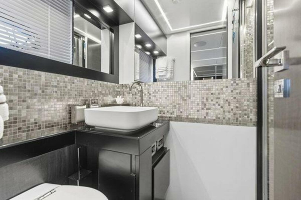 Pershing 2019 -Fort Lauderdale-Florida-United States-5796391