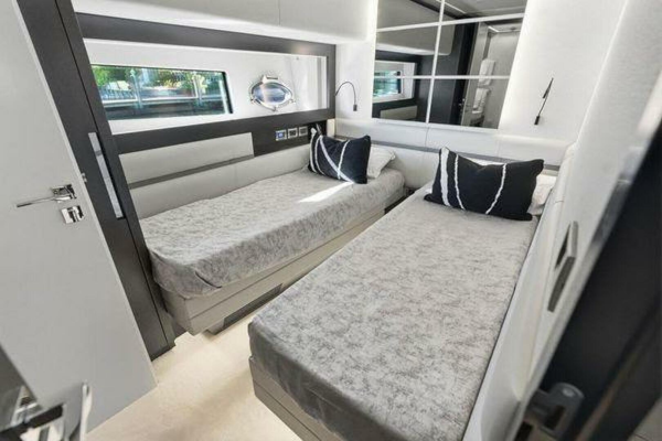 Pershing 2019 -Fort Lauderdale-Florida-United States-5796403