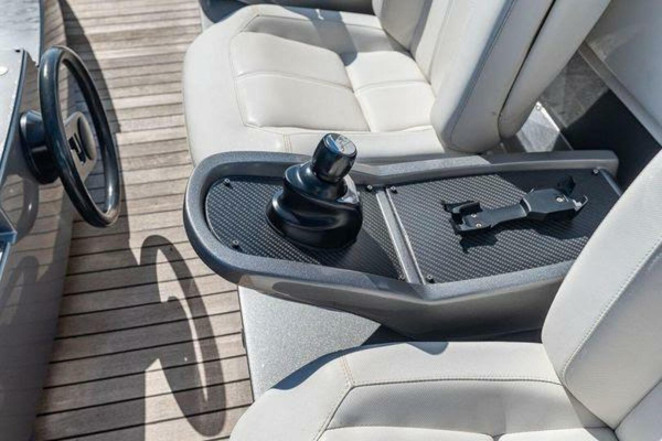 Pershing 2019 -Fort Lauderdale-Florida-United States-5796347
