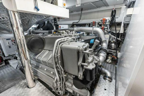 Pershing 2019 -Fort Lauderdale-Florida-United States-5796415