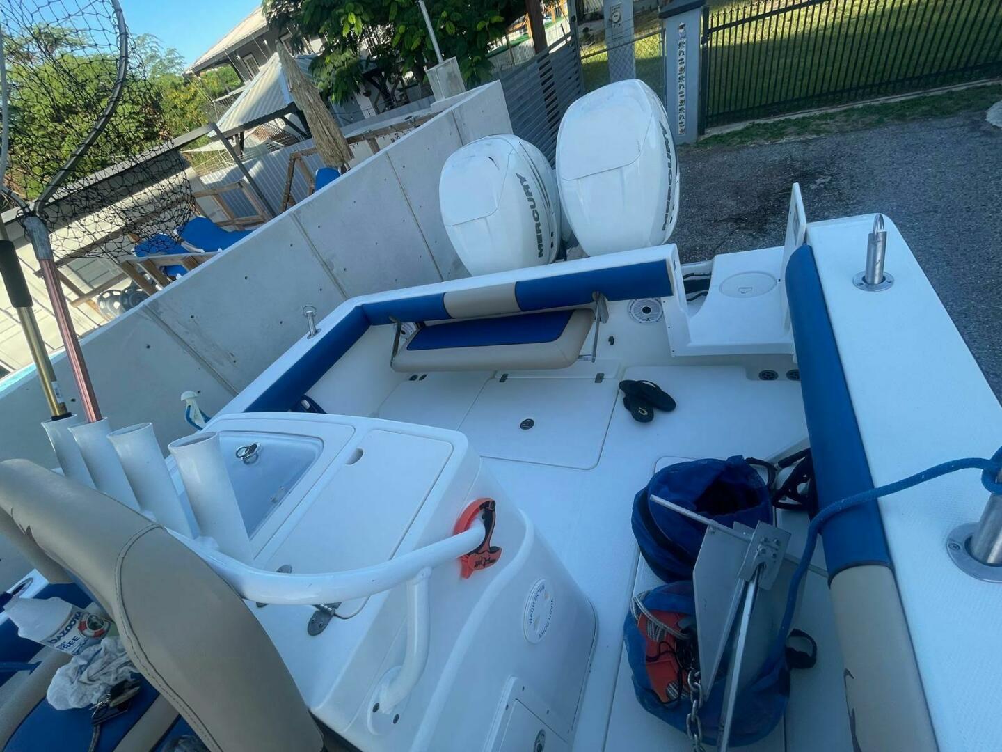 Mako-284 Center Console 2016-LIVING SIMPLE Lajas-Puerto Rico-5803052 | Thumbnail