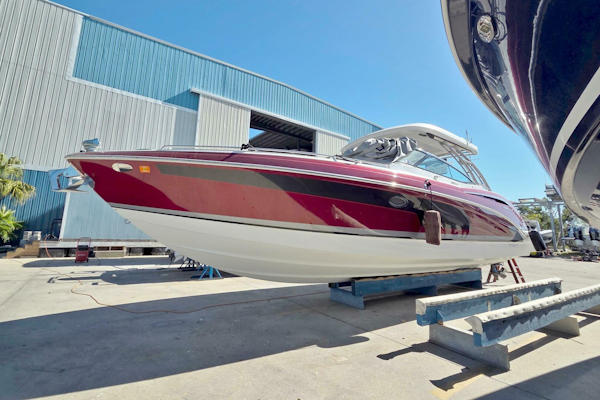 Formula-350 Crossover Bowrider 2015-Ship Faced Fort Myers Beach-Florida-United States-5870500
