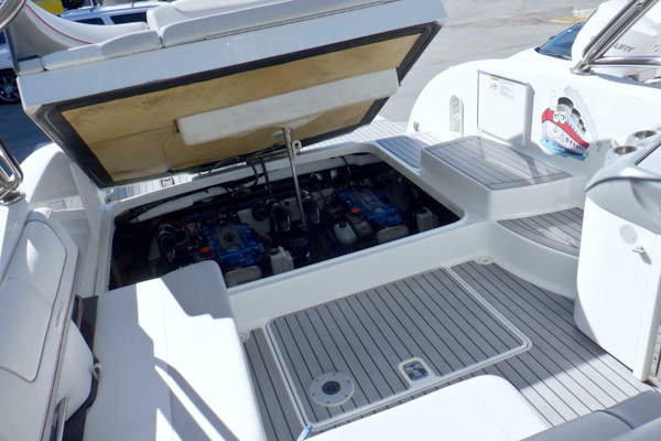 Formula-350 Crossover Bowrider 2015-Ship Faced Fort Myers Beach-Florida-United States-5870506