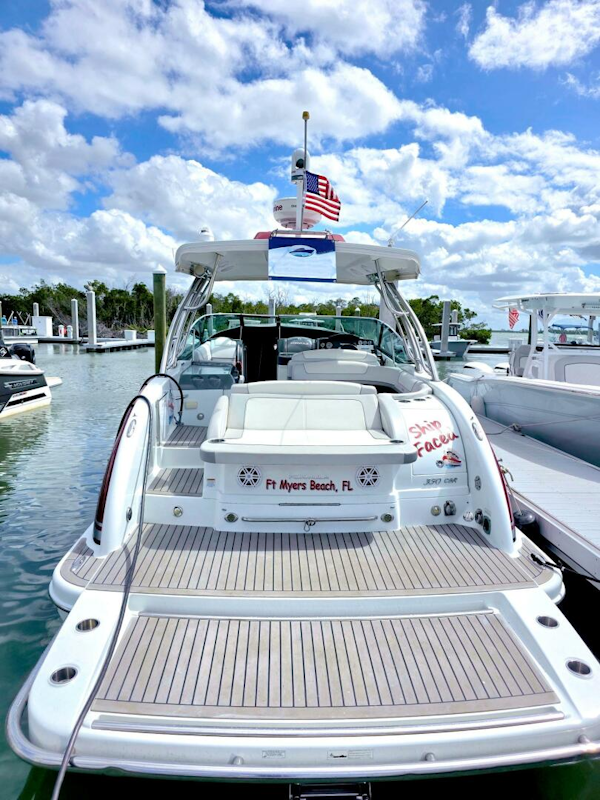 Formula-350 Crossover Bowrider 2015-Ship Faced Fort Myers Beach-Florida-United States-5980998