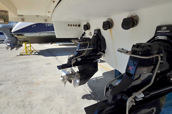 Formula-350 Crossover Bowrider 2015-Ship Faced Fort Myers Beach-Florida-United States-5870584