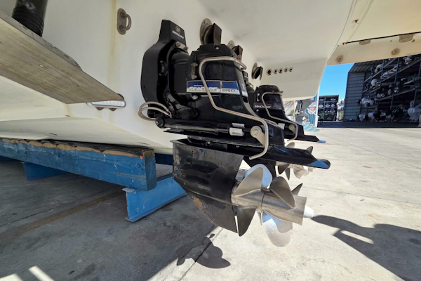 Formula-350 Crossover Bowrider 2015-Ship Faced Fort Myers Beach-Florida-United States-5870586