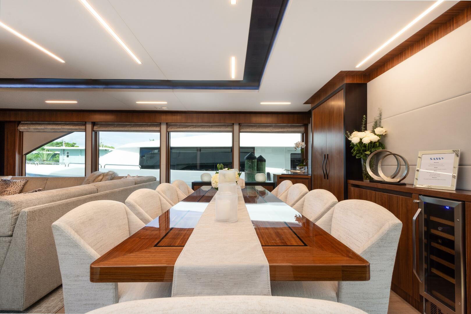 Hargrave-Raised Pilothouse 2024-SASSY fort lauderdale-Florida-United States-Dining-5806861 | Thumbnail