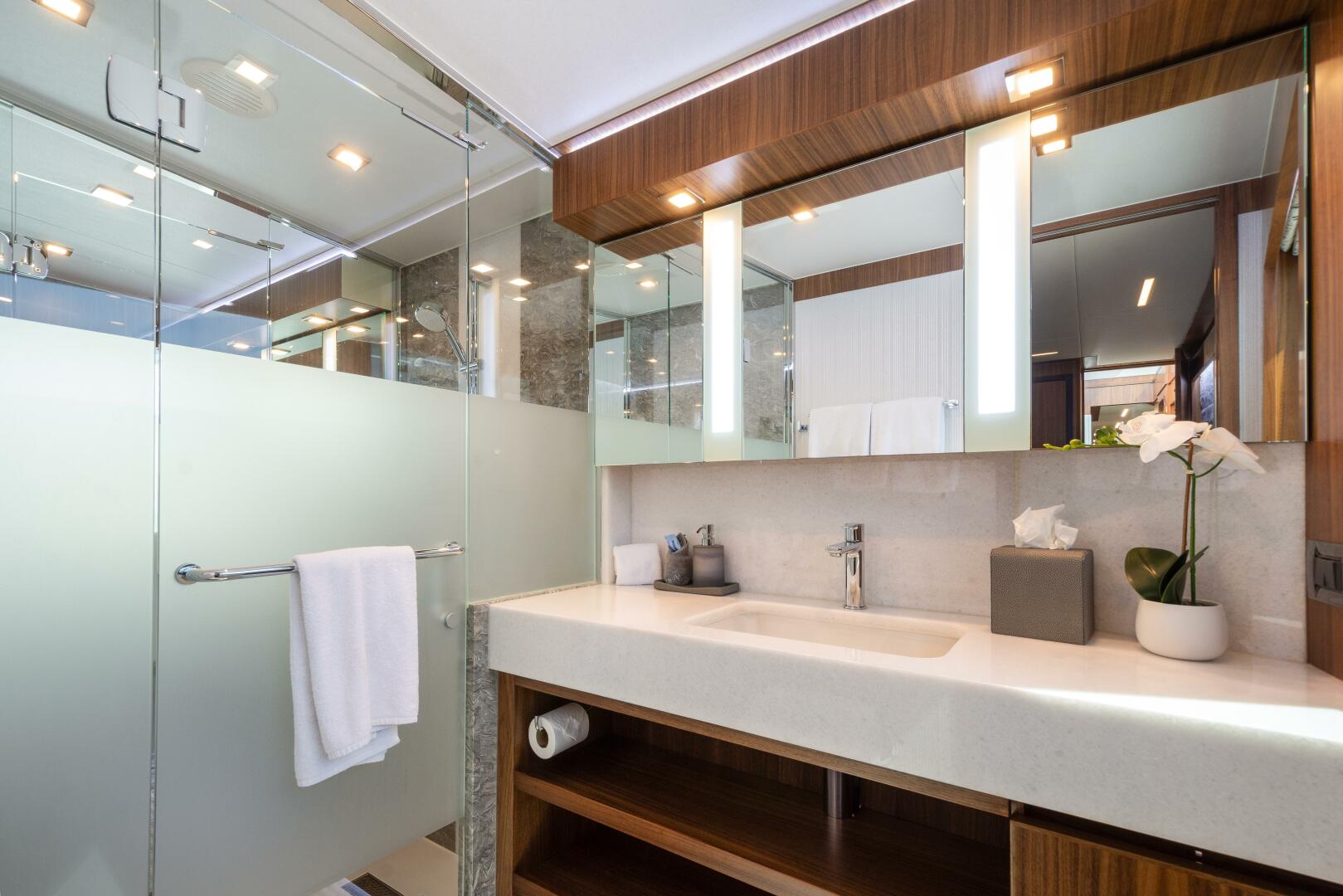 Hargrave-Raised Pilothouse 2024-SASSY fort lauderdale-Florida-United States-Master Bath-5806867 | Thumbnail