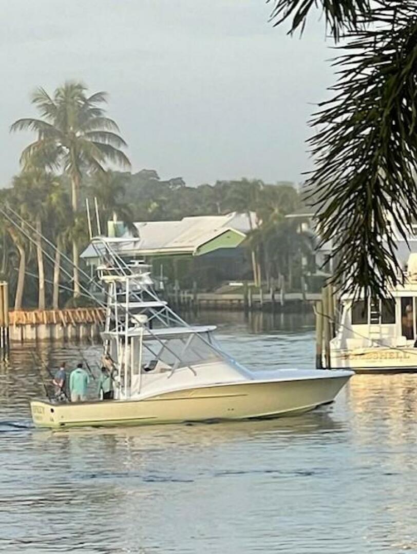 Custom Carolina-Dixon Boatworks Express 2008-OSPREY Stuart-Florida-United States-Off The Dock-5806601 | Thumbnail