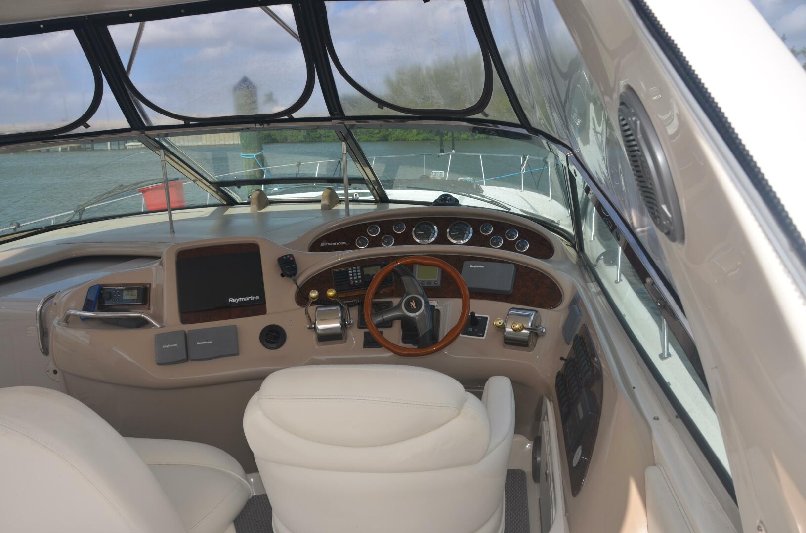 Sea Ray-460 Sundancer 2001-4 RICH-SHER OR POORER Stuart-Florida-United States-Sea Ray 46 4 RICH-SHER OR POORER  Cockpit  Helm-5808670 | Thumbnail