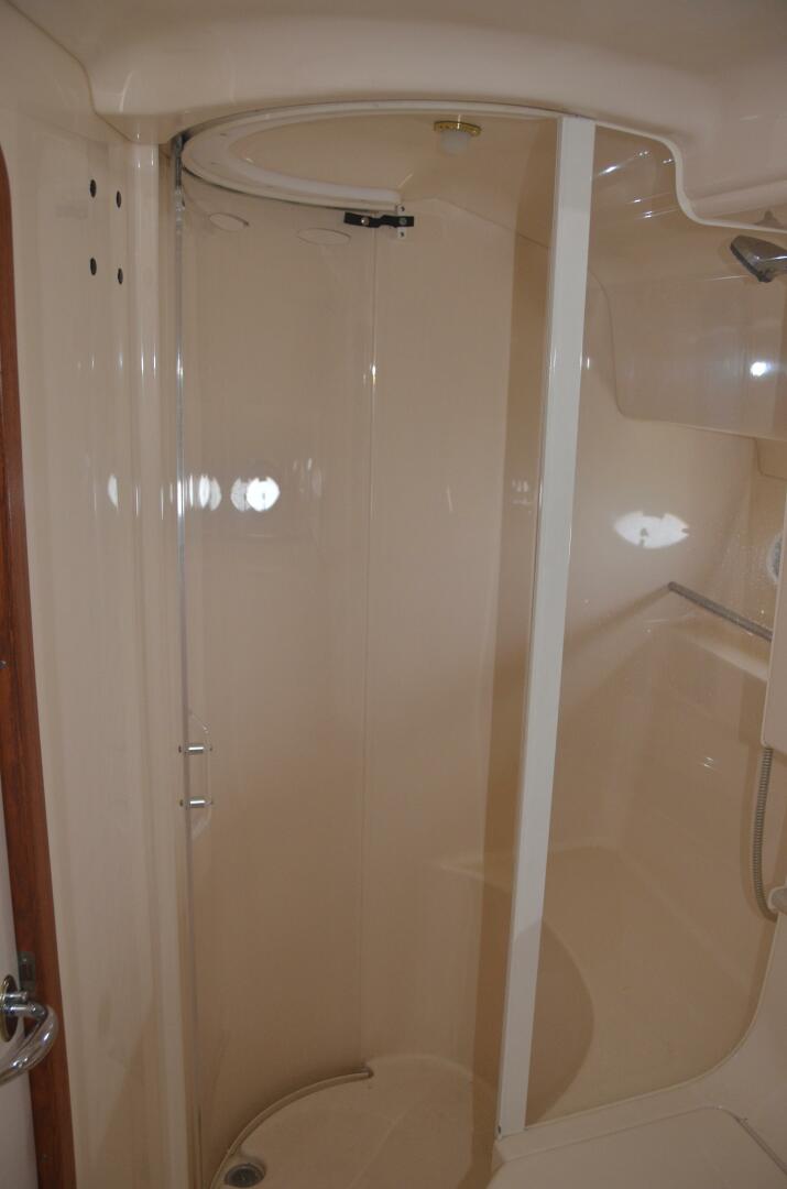Sea Ray-460 Sundancer 2001-4 RICH-SHER OR POORER Stuart-Florida-United States-Sea Ray 46 4 RICH-SHER OR POORER  Master Ensuite Head-5808728 | Thumbnail