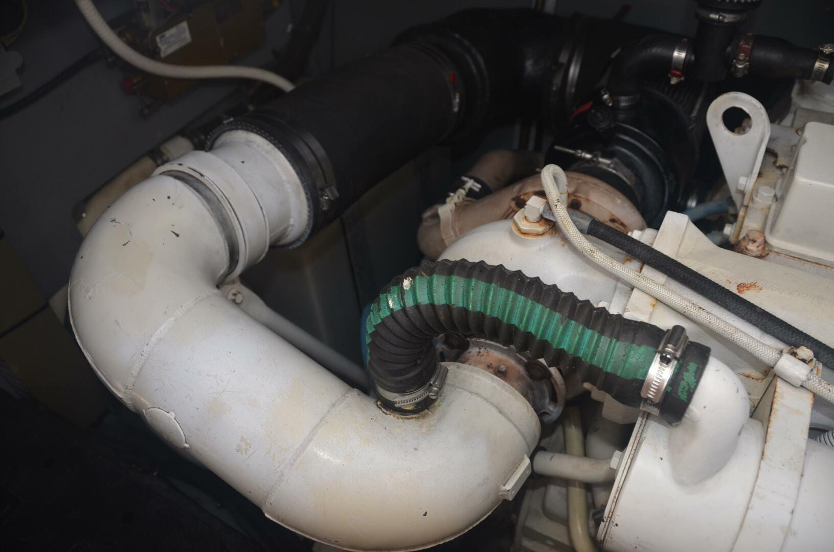 Sea Ray-460 Sundancer 2001-4 RICH-SHER OR POORER Stuart-Florida-United States-Sea Ray 46 4 RICH-SHER OR POORER  Engine Room-5808746 | Thumbnail