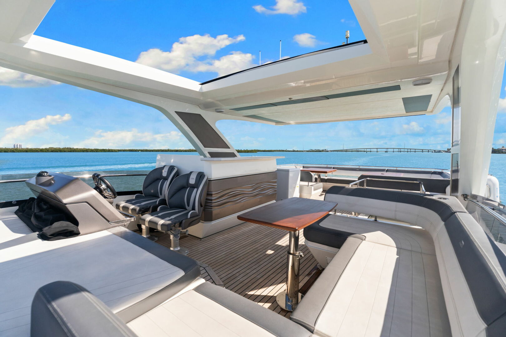 Galeon-680 FLYBRIDGE 2020 -Naples-Florida-United States-5932834 | Thumbnail