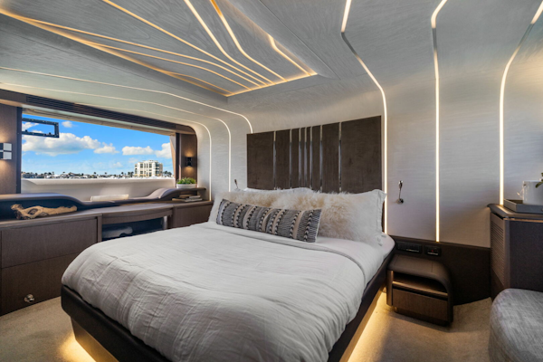 Galeon-680 FLYBRIDGE 2020 -Naples-Florida-United States-5932813