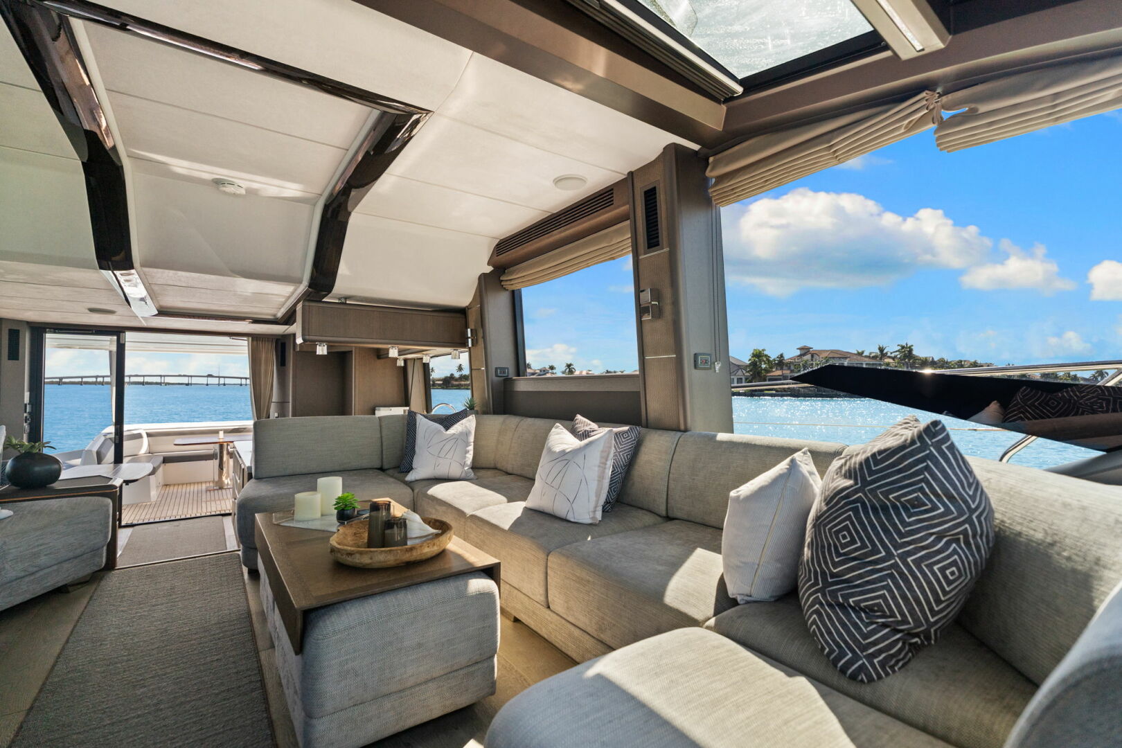 Galeon-680 FLYBRIDGE 2020 -Naples-Florida-United States-5932807 | Thumbnail