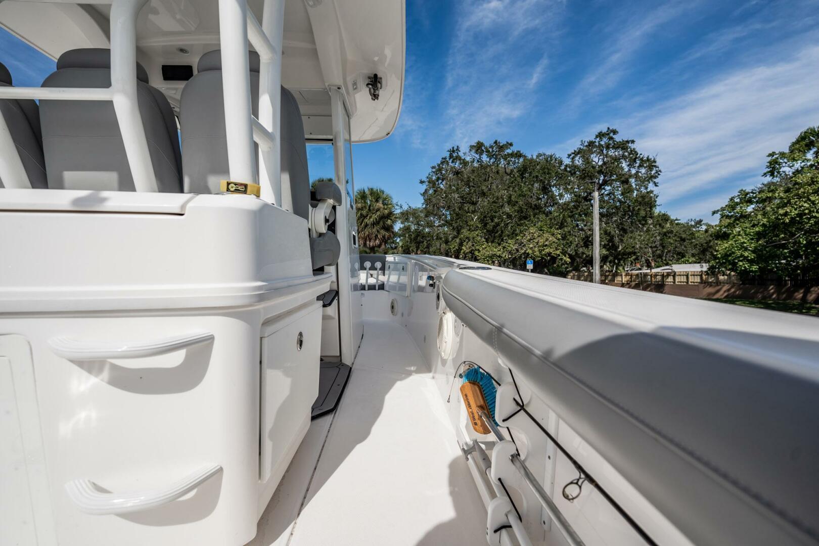 Everglades-335 Center Console 2021 -Bonita Sp;rings-Florida-United States-5811123 | Thumbnail
