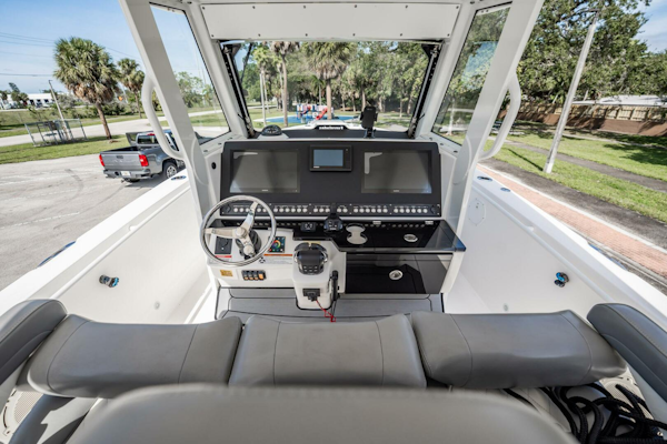 Everglades-335 Center Console 2021 -Bonita Sp;rings-Florida-United States-5811125