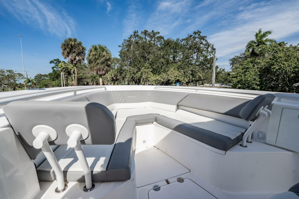 Everglades-335 Center Console 2021 -Bonita Sp;rings-Florida-United States-5811112