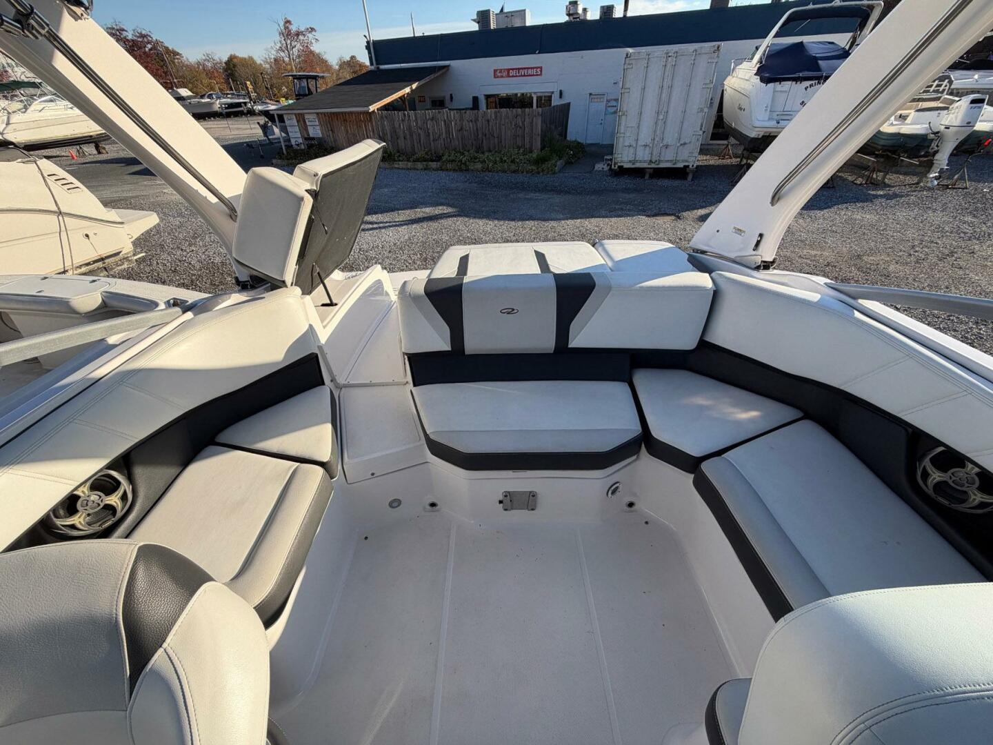 Regal-2000 ES Bowrider 2016 -Essex-Maryland-United States-5813825 | Thumbnail