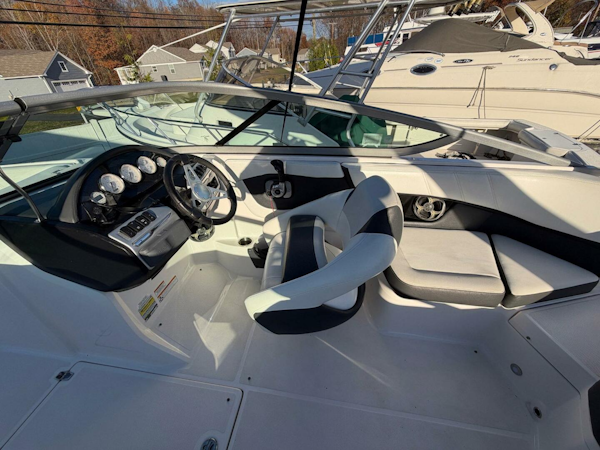 Regal-2000 ES Bowrider 2016 -Essex-Maryland-United States-5813824