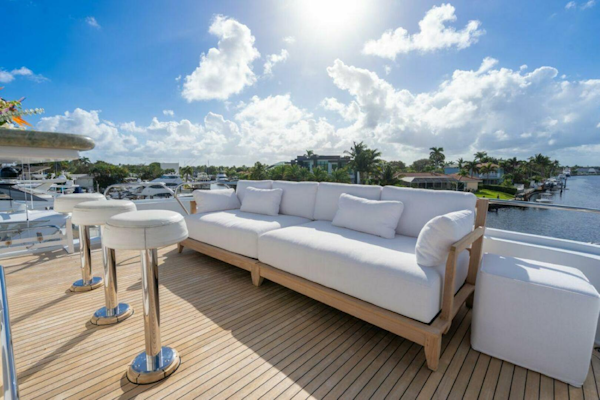 Christensen-Tri-Deck 1995-CHANSON Fort Lauderdale-Florida-United States-Sun Deck Bar Seating-5837873