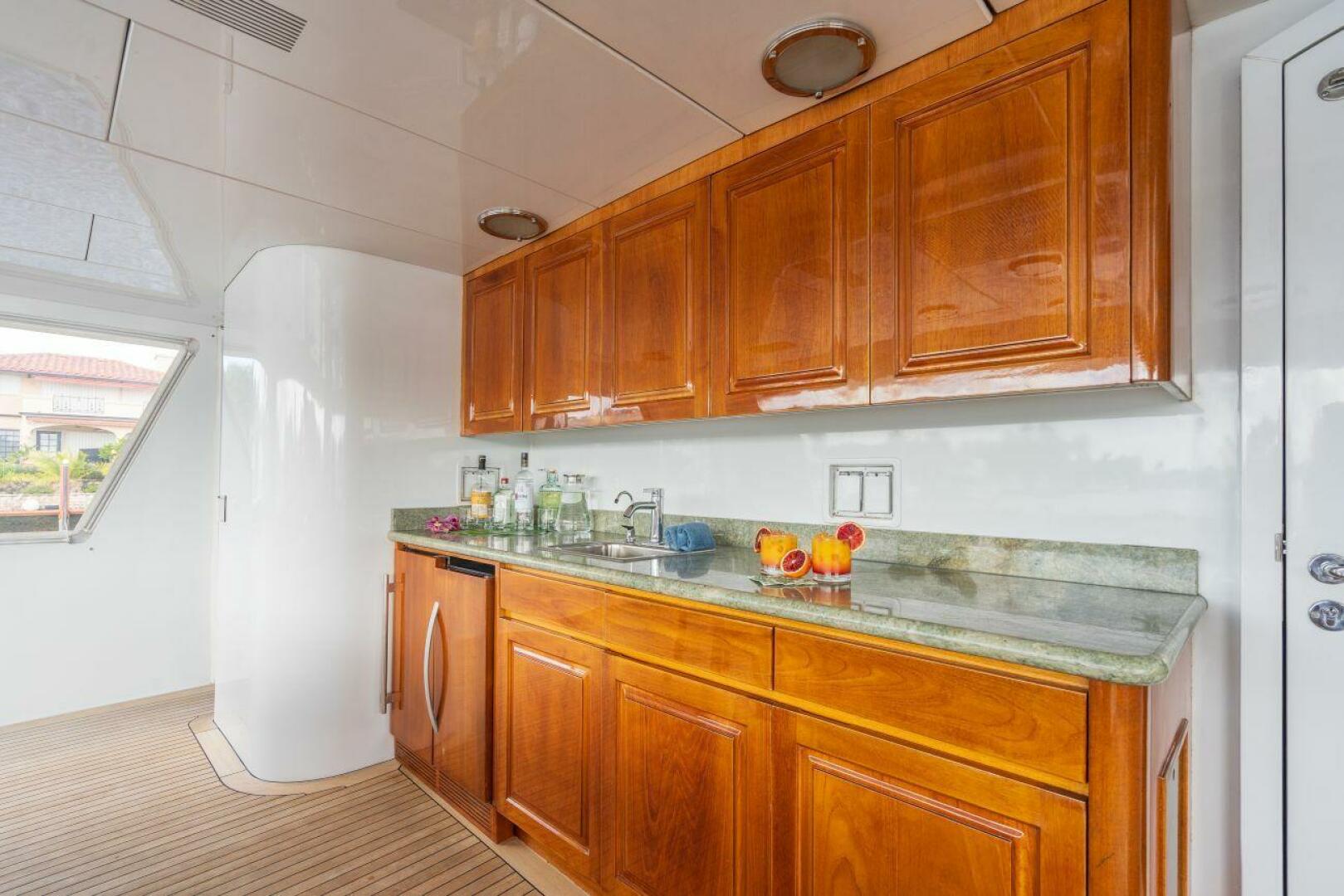 Christensen-Tri-Deck 1995-CHANSON Fort Lauderdale-Florida-United States-Aft Deck-5837878 | Thumbnail