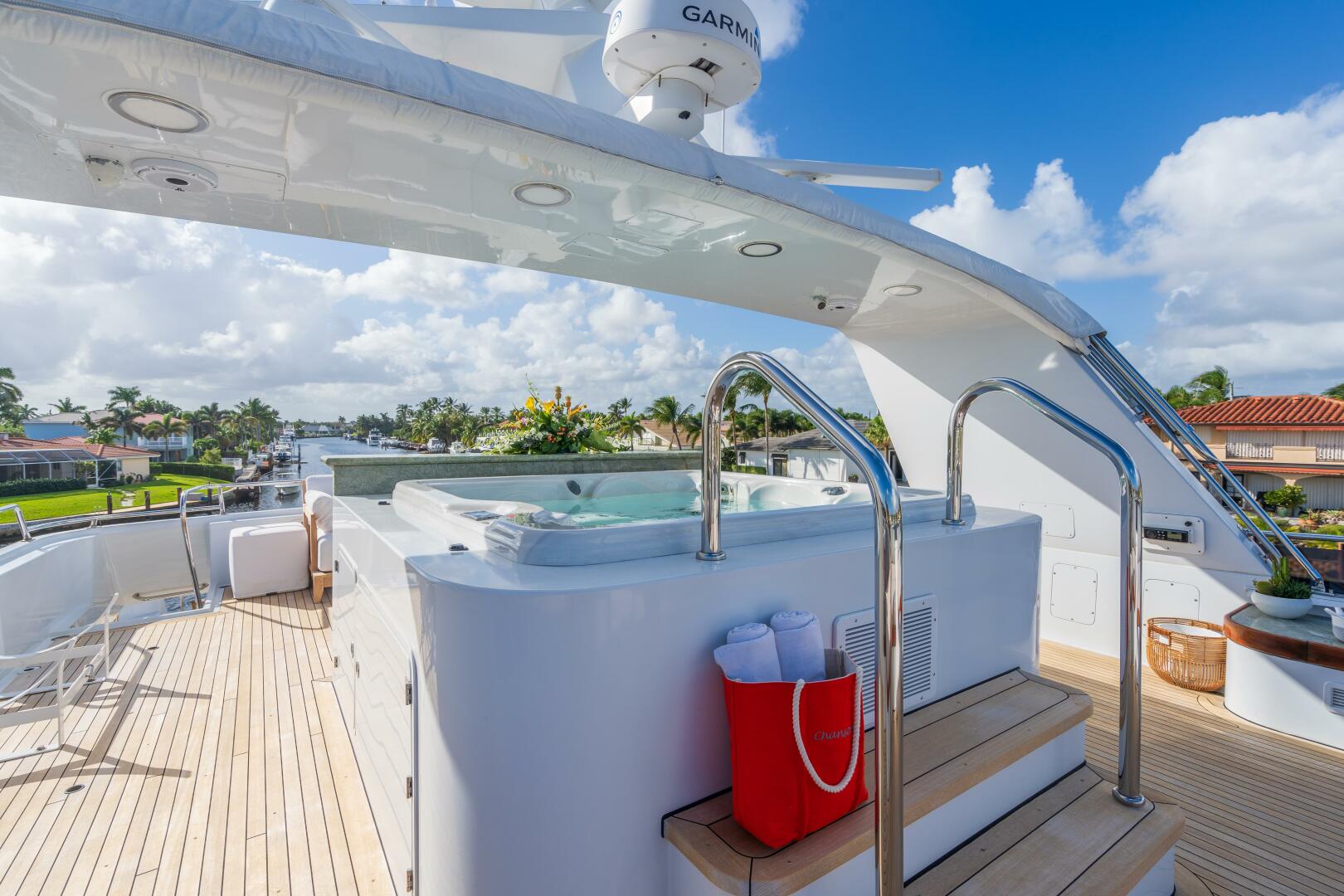 Christensen-Tri-Deck 1995-CHANSON Fort Lauderdale-Florida-United States-Sun Deck Jacuzzi-5837869 | Thumbnail