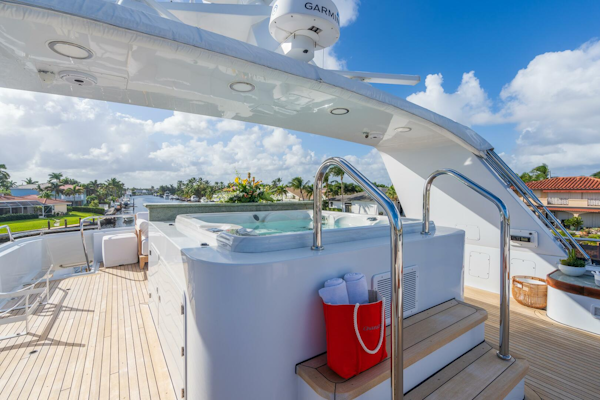 Christensen-Tri-Deck 1995-CHANSON Fort Lauderdale-Florida-United States-Sun Deck Jacuzzi-5837869