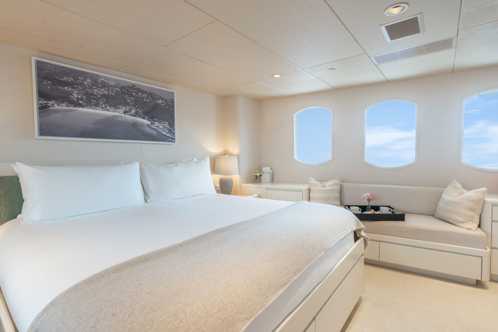 Christensen-Tri-Deck 1995-CHANSON Fort Lauderdale-Florida-United States-VIP Stateroom-5837852 | Thumbnail
