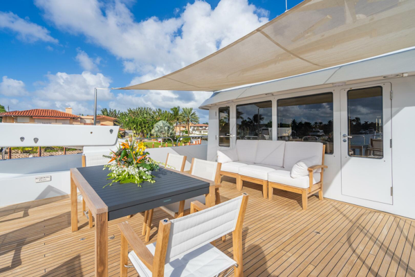 Christensen-Tri-Deck 1995-CHANSON Fort Lauderdale-Florida-United States-Boat Deck-5837865