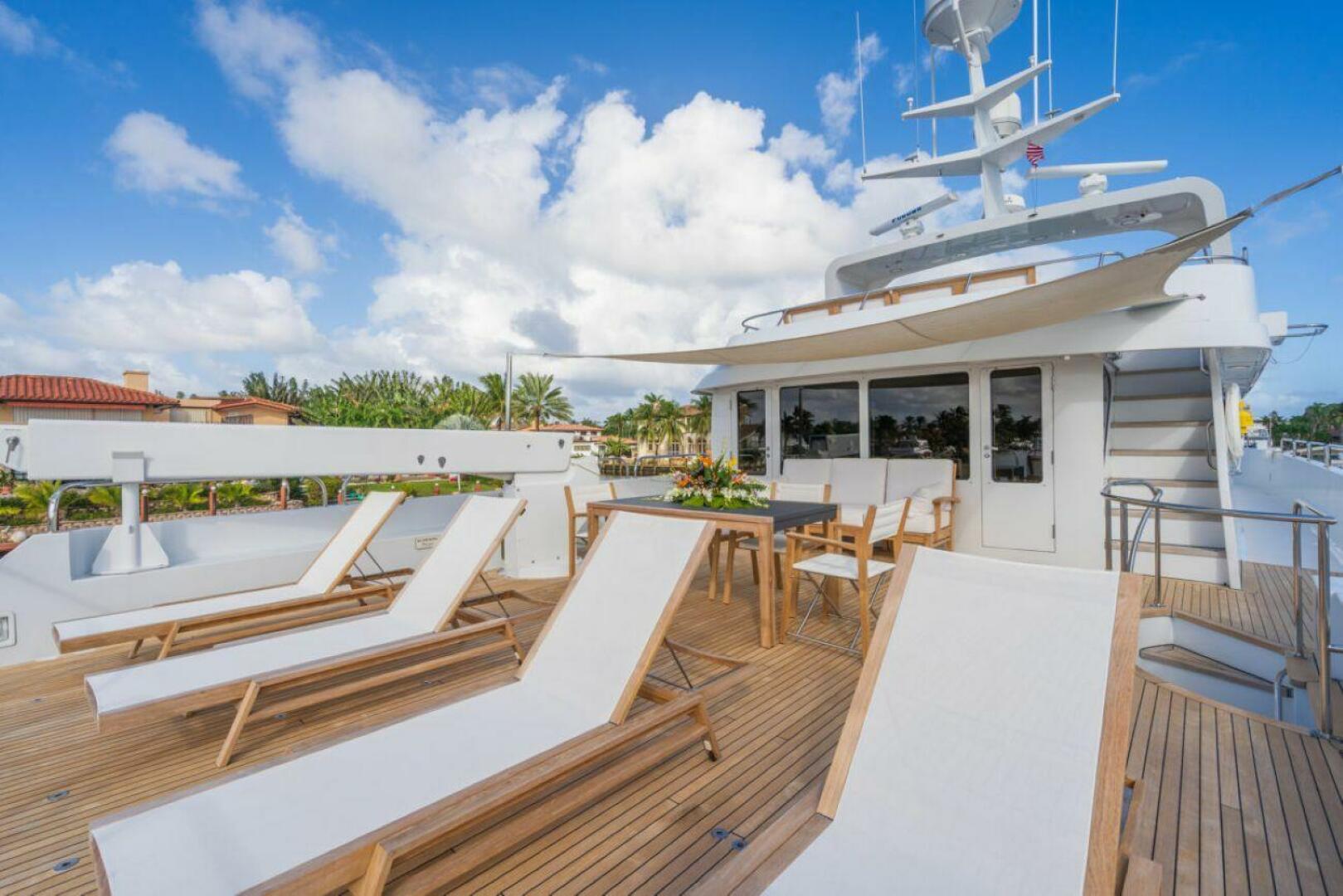 Christensen-Tri-Deck 1995-CHANSON Fort Lauderdale-Florida-United States-Boat Deck -5837867 | Thumbnail